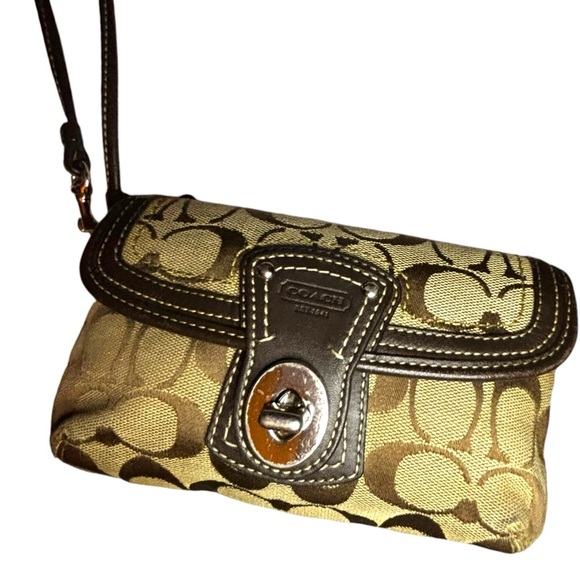 Coach Vintage Double Wristlet Signature Tan Canvas Brown Leather Trim Turnlock - Picture 2 of 15
